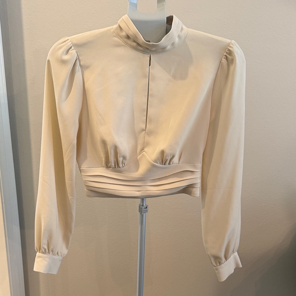 J.O.A. Elegant Cream Crop Blouse